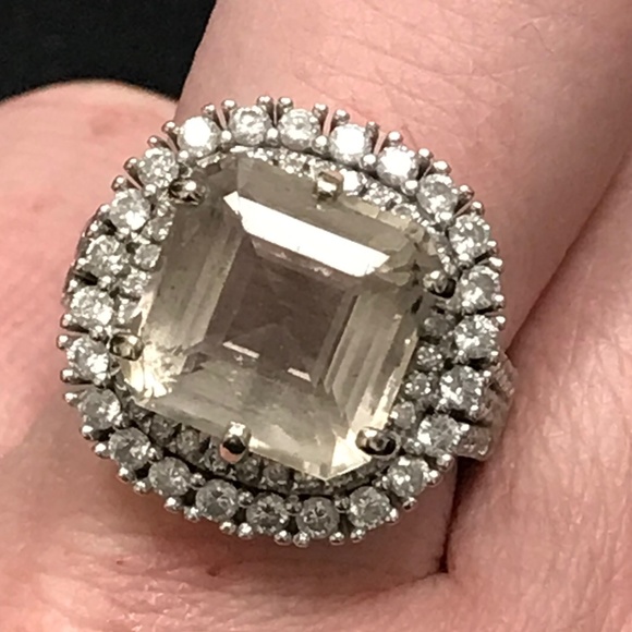 7 1/2 carat Diamond ring - Picture 1 of 3